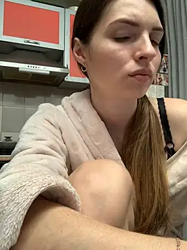 Snapshot of SeducingYoghourt chatting on January 28, 2025, 4:19 pm SeducingYoghourt online show from January 28, 2025, 4:19 pm