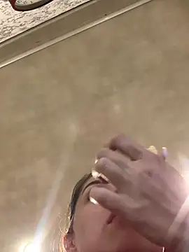 Snapshot of SeducingYoghourt chatting on October 31, 2025, 3:24 pm SeducingYoghourt online show from October 31, 2025, 3:24 pm