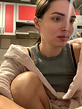 Snapshot of SeducingYoghourt chatting on November 5, 2025, 5:02 pm SeducingYoghourt online show from November 5, 2025, 5:02 pm