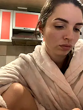 Snapshot of SeducingYoghourt chatting on November 30, 2025, 2:21 pm SeducingYoghourt online show from November 30, 2025, 2:21 pm