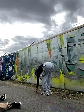 amanilouve online show from September 25, 2025, 2:43 pm