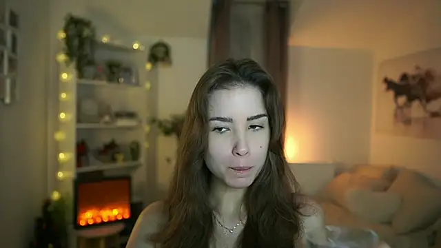 Snapshot of Abella_Danger_X chatting on January 2, 2025, 9:43 am Abella Danger X online show from January 2, 2025, 9:43 am