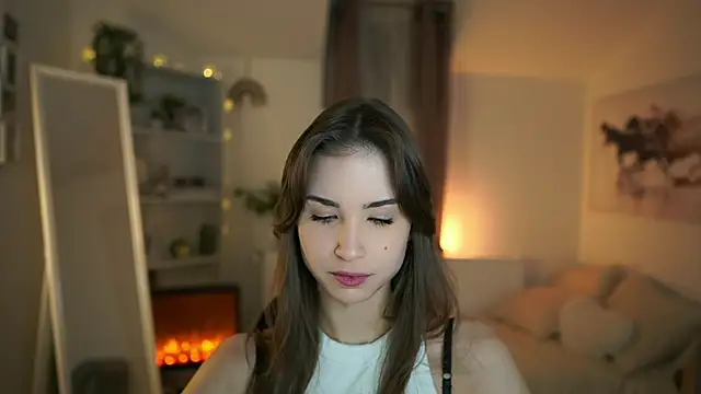 Snapshot of Abella_Danger_X chatting on January 21, 2025, 9:57 am Abella Danger X online show from January 21, 2025, 9:57 am