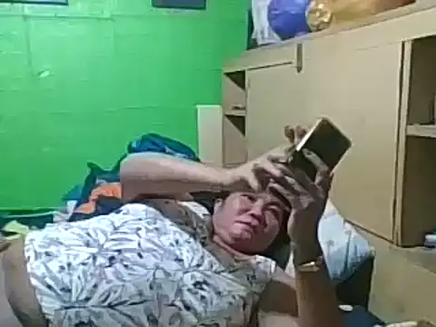 Snapshot of pinay_wild_mature chatting on March 15, 2025, 5:04 pm pinay wild mature online show from March 15, 2025, 5:04 pm