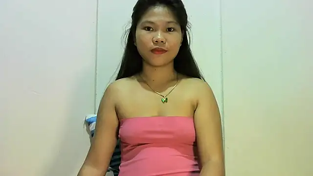 Snapshot of wildestsweetie chatting on February 21, 2025, 10:37 pm wildestsweetie online show from February 21, 2025, 10:37 pm