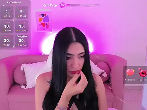 tatiana prada online show from December 2, 2025, 5:35 am