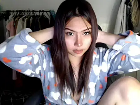 urqueendominant online show from February 24, 2025, 7:22 am