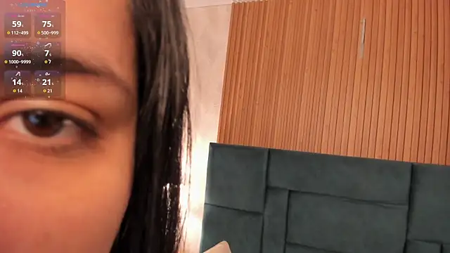 Snapshot of Kareena_chopra chatting on October 17, 2025, 12:30 pm Kareena chopra online show from October 17, 2025, 12:30 pm