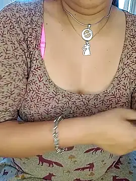 sasha hot98 online show from November 21, 2025, 3:44 pm