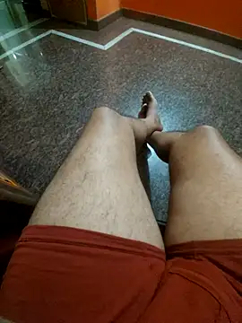 Stripkomal online show from November 13, 2025, 4:17 pm