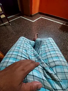 Stripkomal online show from November 22, 2025, 3:22 pm