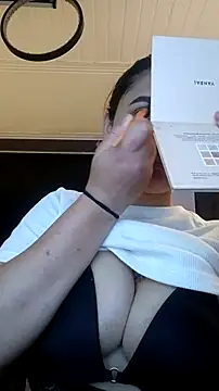 Snapshot of Emiily_W chatting on March 20, 2025, 3:04 pm Emiily W online show from March 20, 2025, 3:04 pm