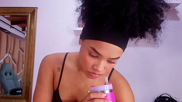 naia blessed online show from October 6, 2025, 7:22 pm