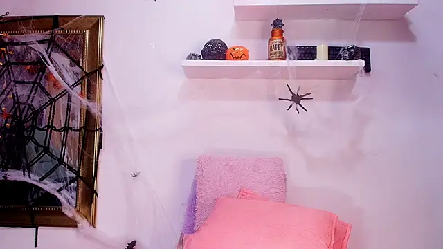 naia blessed online show from October 21, 2025, 7:14 pm