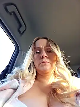 Snapshot of Bondgirl_013 chatting on November 29, 2025, 11:57 am Bondgirl 013 online show from November 29, 2025, 11:57 am