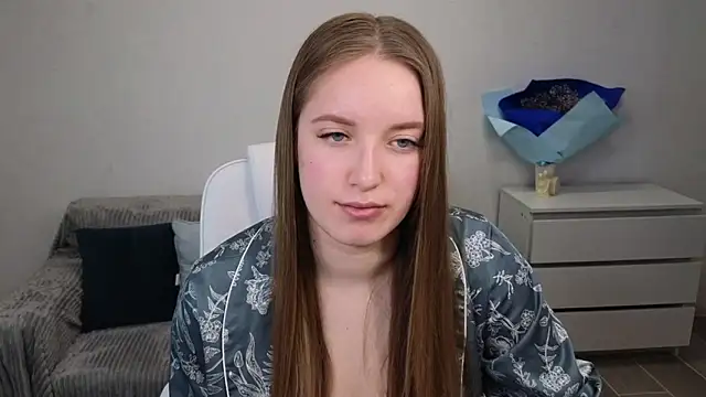 EvaMaddison online show from December 29, 2024, 8:44 am