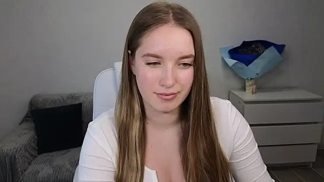 EvaMaddison online show from January 8, 2025, 6:20 pm