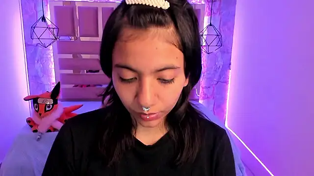 Snapshot of Nami_usagi chatting on December 3, 2024, 11:55 am Nami usagi online show from December 3, 2024, 11:55 am