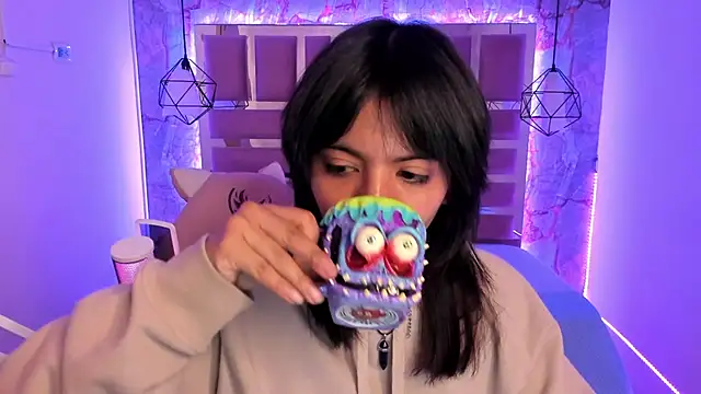 Snapshot of Nami_usagi chatting on December 18, 2024, 12:29 pm Nami usagi online show from December 18, 2024, 12:29 pm