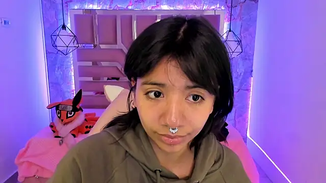 Snapshot of Nami_usagi chatting on January 14, 2025, 12:03 pm Nami usagi online show from January 14, 2025, 12:03 pm