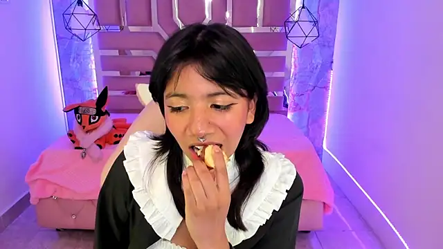 Snapshot of Nami_usagi chatting on January 14, 2025, 3:04 pm Nami usagi online show from January 14, 2025, 3:04 pm