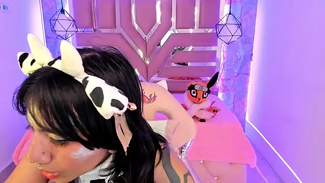 Snapshot of Nami_usagi chatting on January 15, 2025, 3:07 pm Nami usagi online show from January 15, 2025, 3:07 pm