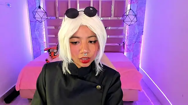 Snapshot of Nami_usagi chatting on January 17, 2025, 3:32 pm Nami usagi online show from January 17, 2025, 3:32 pm