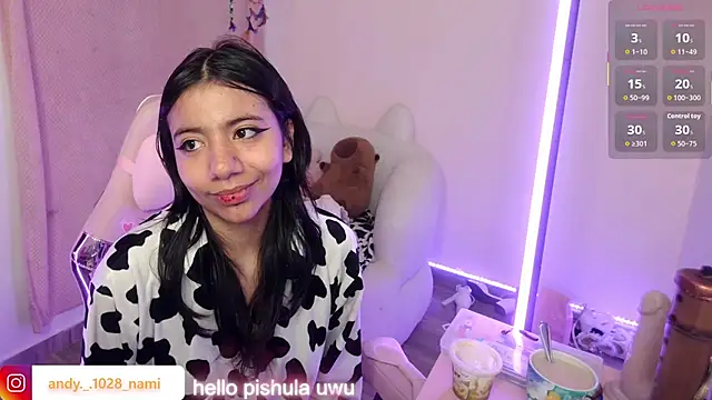 Snapshot of Nami_usagi chatting on September 11, 2025, 3:01 pm Nami usagi online show from September 11, 2025, 3:01 pm