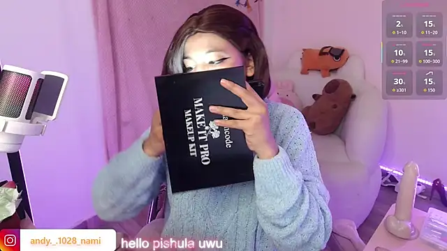 Snapshot of Nami_usagi chatting on October 8, 2025, 11:52 am Nami usagi online show from October 8, 2025, 11:52 am