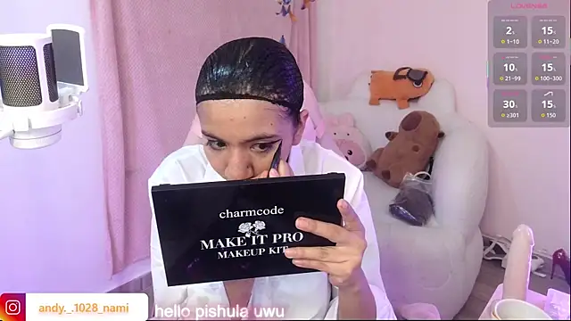 Snapshot of Nami_usagi chatting on October 12, 2025, 4:06 pm Nami usagi online show from October 12, 2025, 4:06 pm