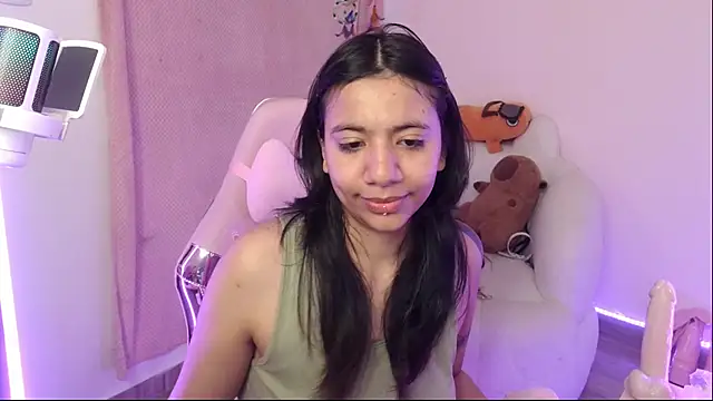 Snapshot of Nami_usagi chatting on October 15, 2025, 11:32 am Nami usagi online show from October 15, 2025, 11:32 am