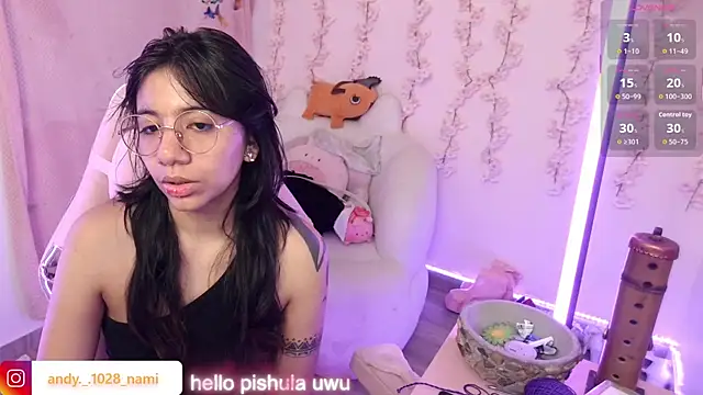 Snapshot of Nami_usagi chatting on December 3, 2025, 2:37 pm Nami usagi online show from December 3, 2025, 2:37 pm