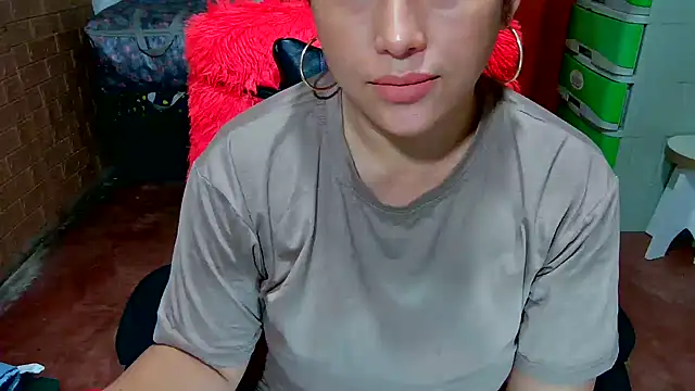 Snapshot of M_e_c_e_l chatting on October 31, 2025, 7:48 pm M e c e l online show from October 31, 2025, 7:48 pm