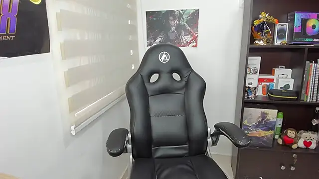 Snapshot of SIXXTOLOVE18 chatting on March 13, 2025, 7:06 pm SIXXTOLOVE18 online show from March 13, 2025, 7:06 pm