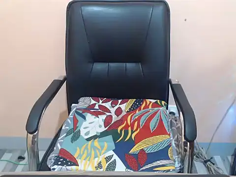 Snapshot of AsianPussy_22 chatting on February 17, 2025, 2:42 am AsianPussy 22 online show from February 17, 2025, 2:42 am