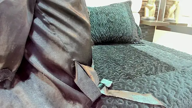 Salo Heaven online show from February 5, 2025, 1:44 pm