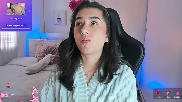 annadu011 online show from February 12, 2025, 5:16 pm