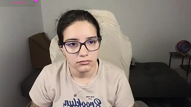 blue  moon  online show from November 1, 2025, 3:08 am