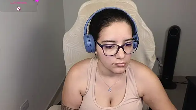 blue  moon  online show from November 22, 2025, 1:15 am