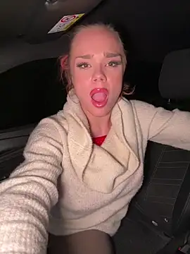 Snapshot of PennyPrincess chatting on February 12, 2025, 9:33 pm PennyPrincess online show from February 12, 2025, 9:33 pm