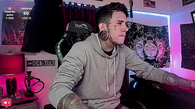 josh  ackerman online show from December 25, 2024, 6:20 am