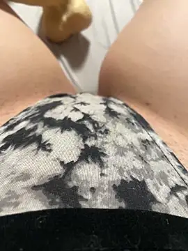 katcclovea online show from March 10, 2025, 4:14 pm