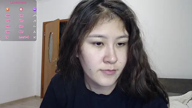 Snapshot of Riz_girl chatting on October 4, 2025, 5:22 pm Riz girl online show from October 4, 2025, 5:22 pm