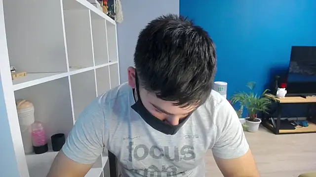 Tomguys online show from February 19, 2025, 7:16 pm