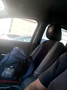 juandi21cm online show from November 11, 2025, 3:23 pm