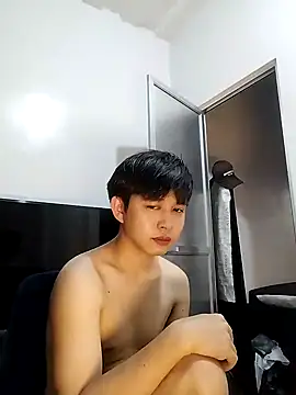 alfonsoasiancutie online show from January 1, 2025, 8:56 am