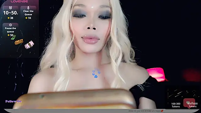 Snapshot of sugar_bbyxx chatting on December 14, 2024, 2:23 am sugar bbyxx online show from December 14, 2024, 2:23 am