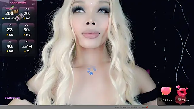 Snapshot of sugar_bbyxx chatting on December 19, 2024, 2:35 pm sugar bbyxx online show from December 19, 2024, 2:35 pm