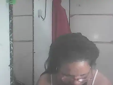 hotwet mama4uxx online show from February 2, 2025, 6:42 pm