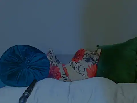 MissParis26 online show from October 14, 2025, 8:53 pm